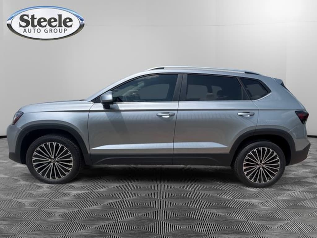 New 2026 Volkswagen Taos 1.5T SE SUV