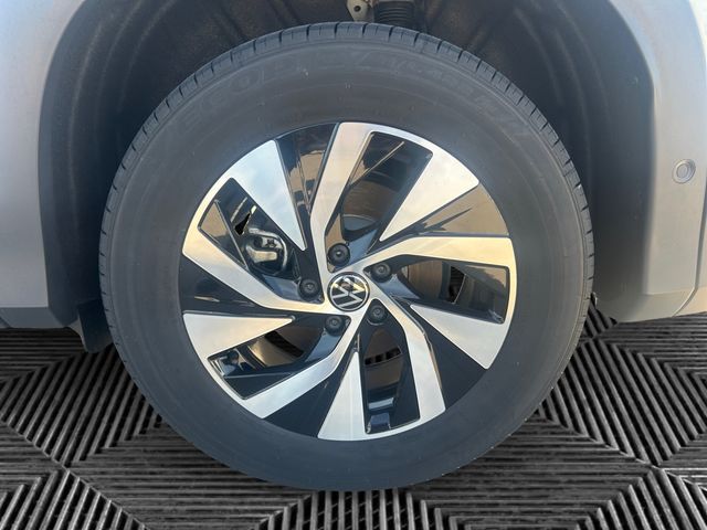 2026 Volkswagen Tiguan S - Photo 14