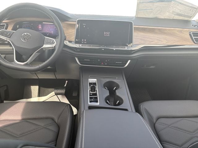 2026 Volkswagen Atlas SE - Photo 10