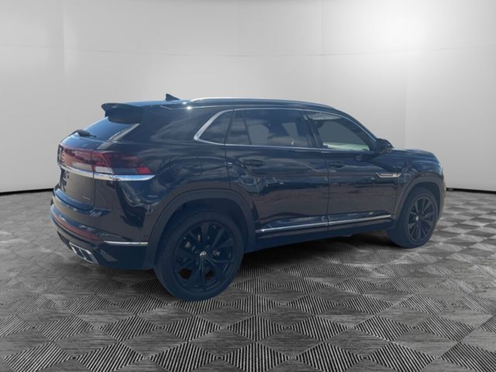 Used 2024 Volkswagen Atlas Cross Sport 2.0T SEL Premium R-Line SUV