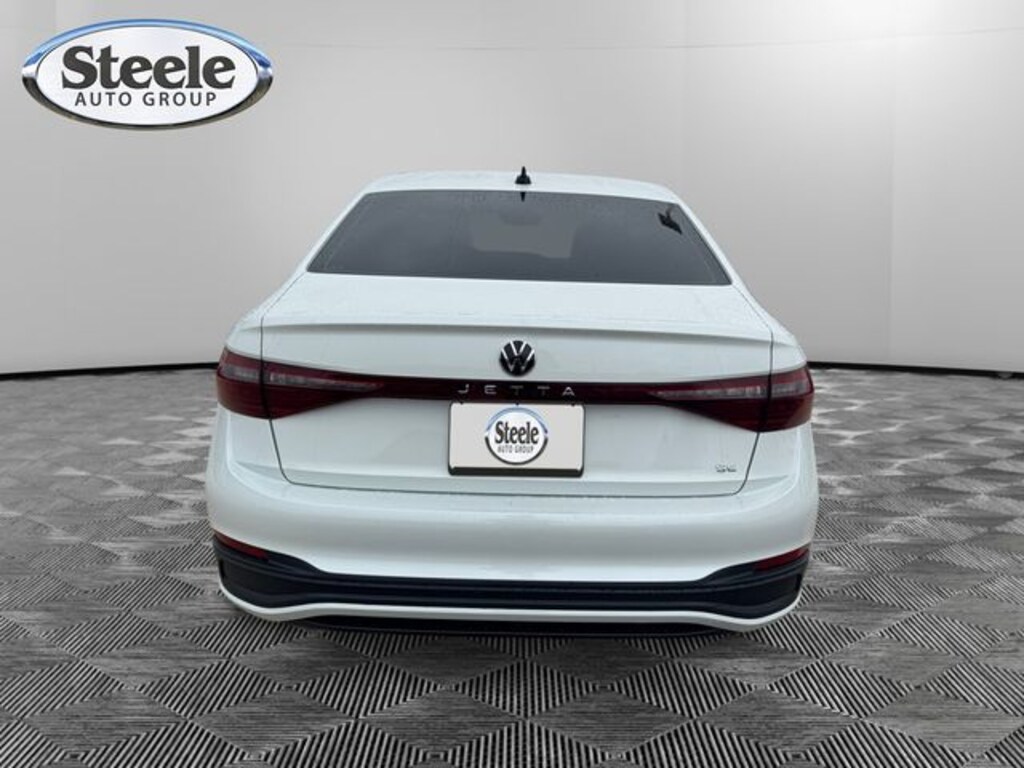 New 2026 Volkswagen Jetta 1.5T SE Sedan