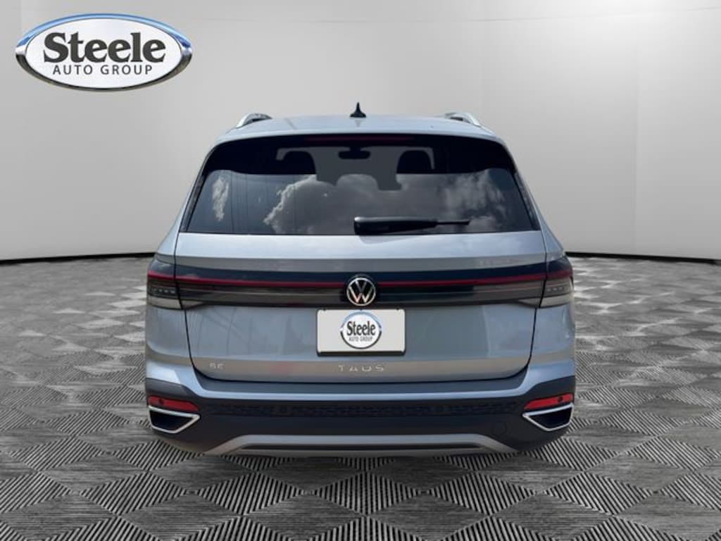 New 2026 Volkswagen Taos 1.5T SE SUV
