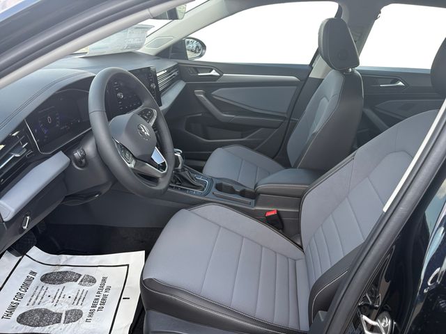 2026 Volkswagen Jetta SE - Photo 9