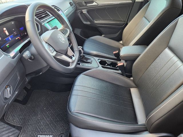 2024 Volkswagen Tiguan SE - Photo 9