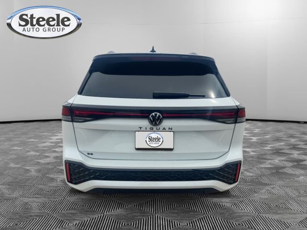 New 2026 Volkswagen Tiguan 2.0T SE R-Line Black SUV