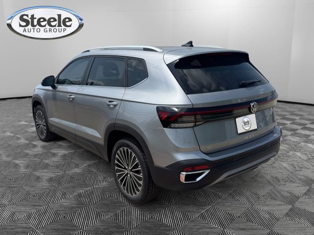 New 2026 Volkswagen Taos 1.5T SE SUV