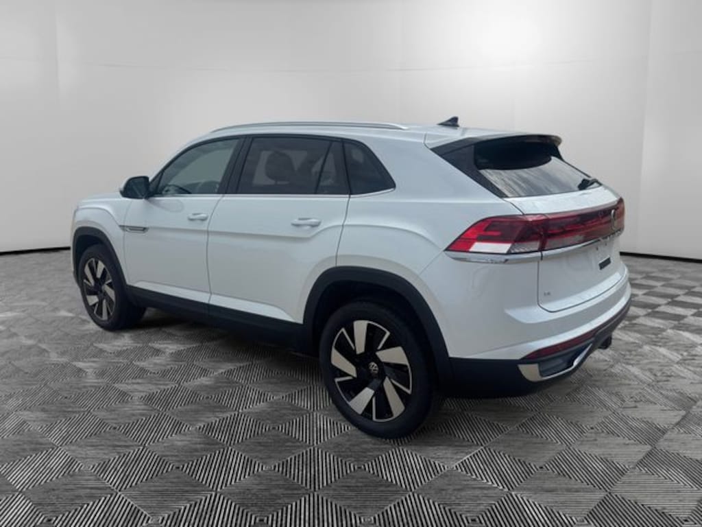 New 2026 Volkswagen Atlas Cross Sport 2.0T SE w/Technology SUV