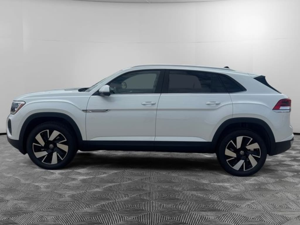 New 2026 Volkswagen Atlas Cross Sport 2.0T SE w/Technology SUV