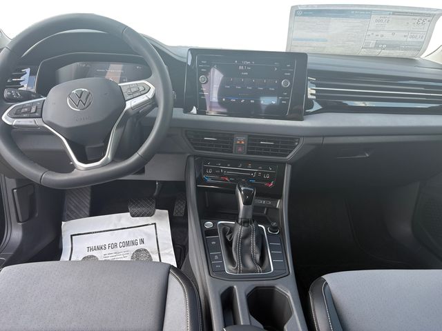 2026 Volkswagen Jetta SE - Photo 10