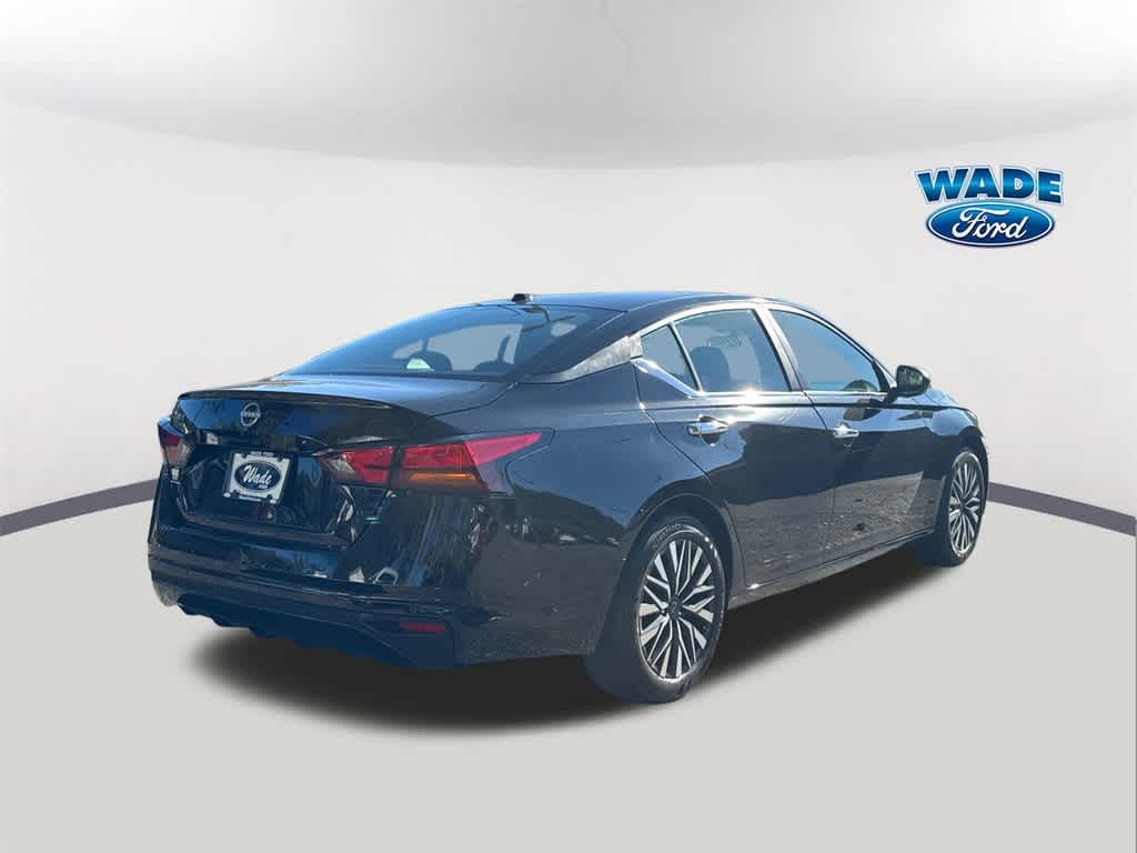 Thumbnail: 2025 Nissan Altima - 5