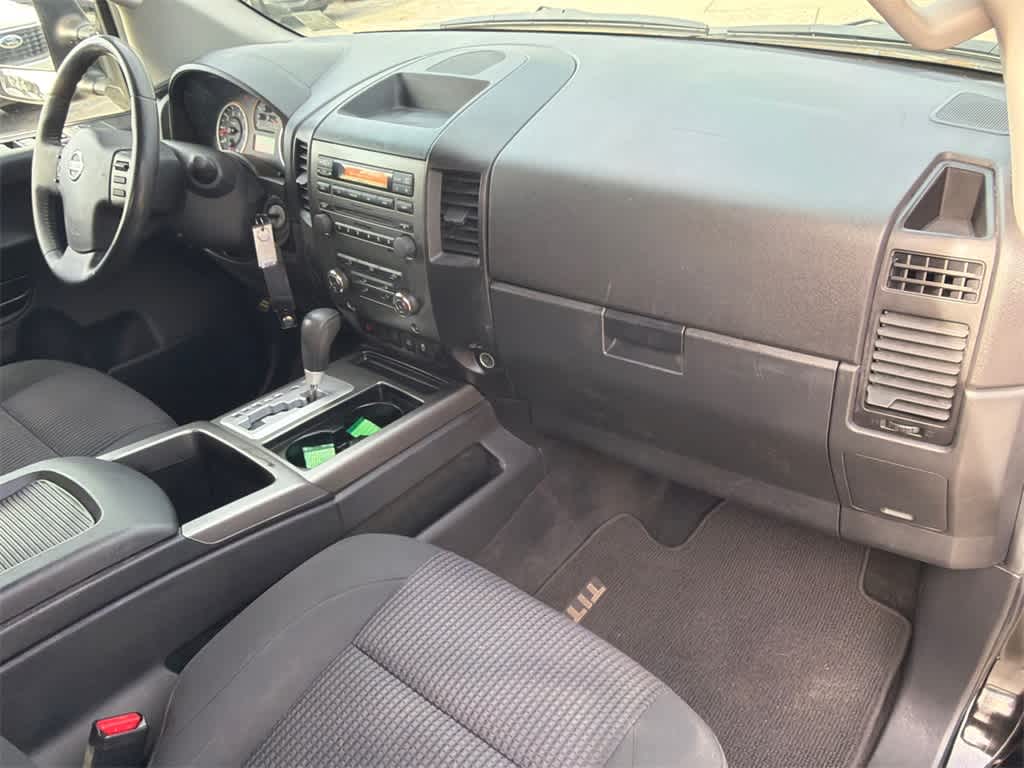 Thumbnail: 2012 Nissan Titan - 13