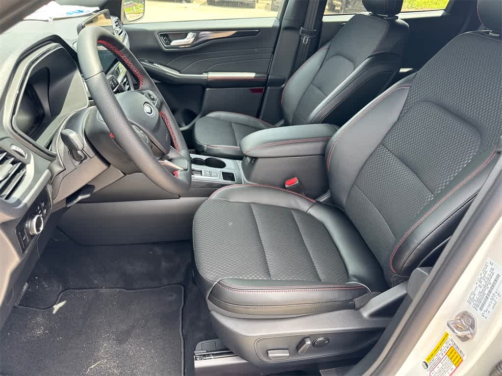 Thumbnail: 2025 Ford Escape - 10