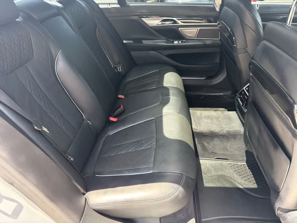 Thumbnail: 2019 BMW 7 Series - 14