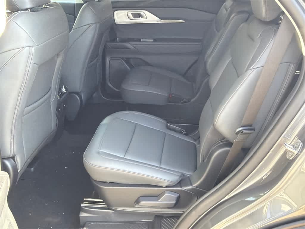 Thumbnail: 2026 Ford Explorer - 18