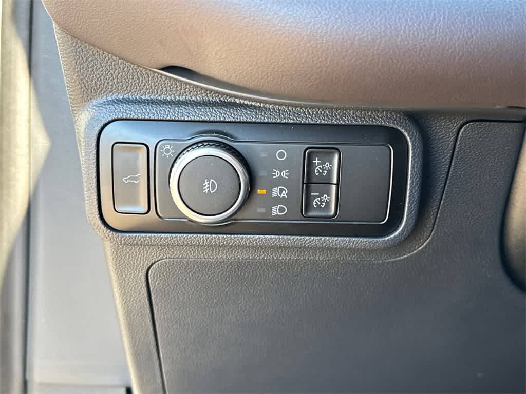 Thumbnail: 2025 Ford Explorer - 34