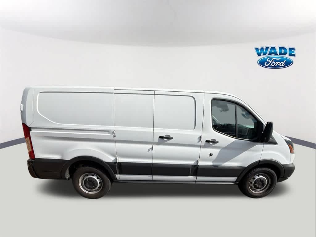 Thumbnail: 2019 Ford Transit Series - 4