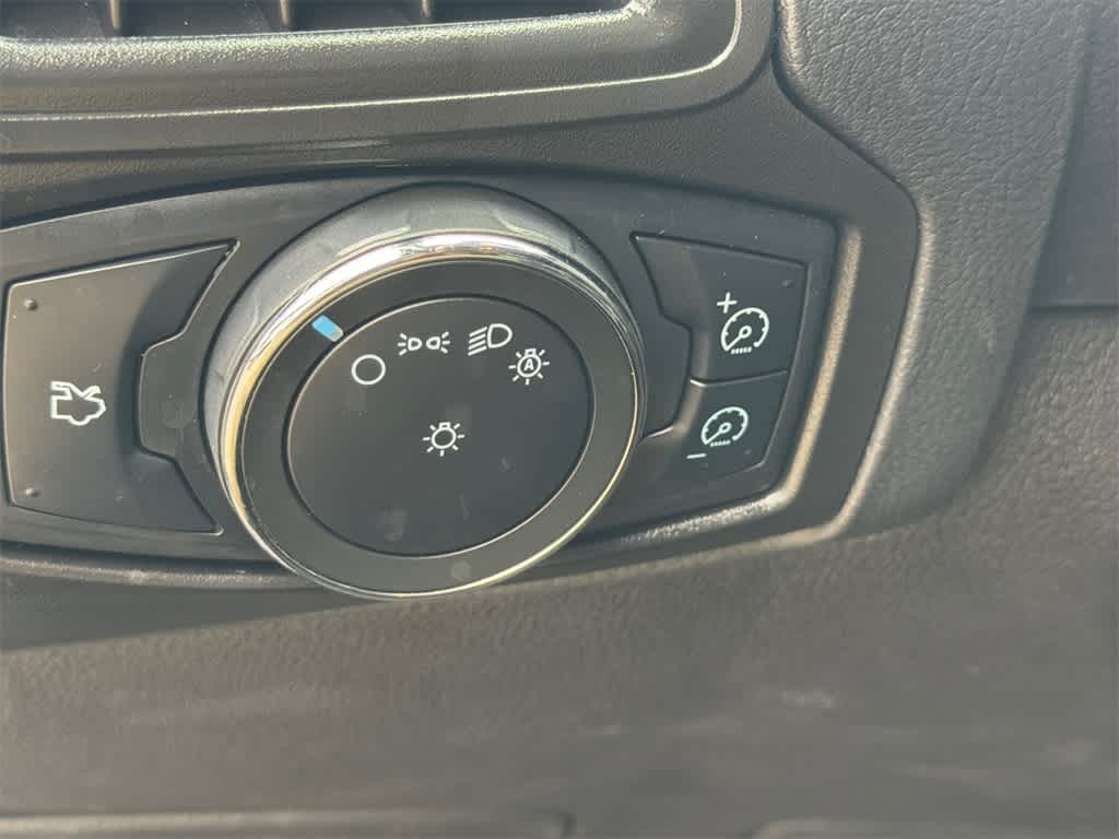 Thumbnail: 2013 Ford Focus - 29