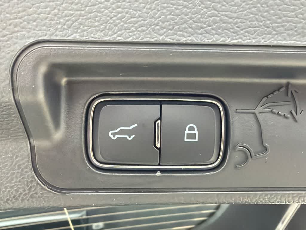 Thumbnail: 2026 Ford Explorer - 17