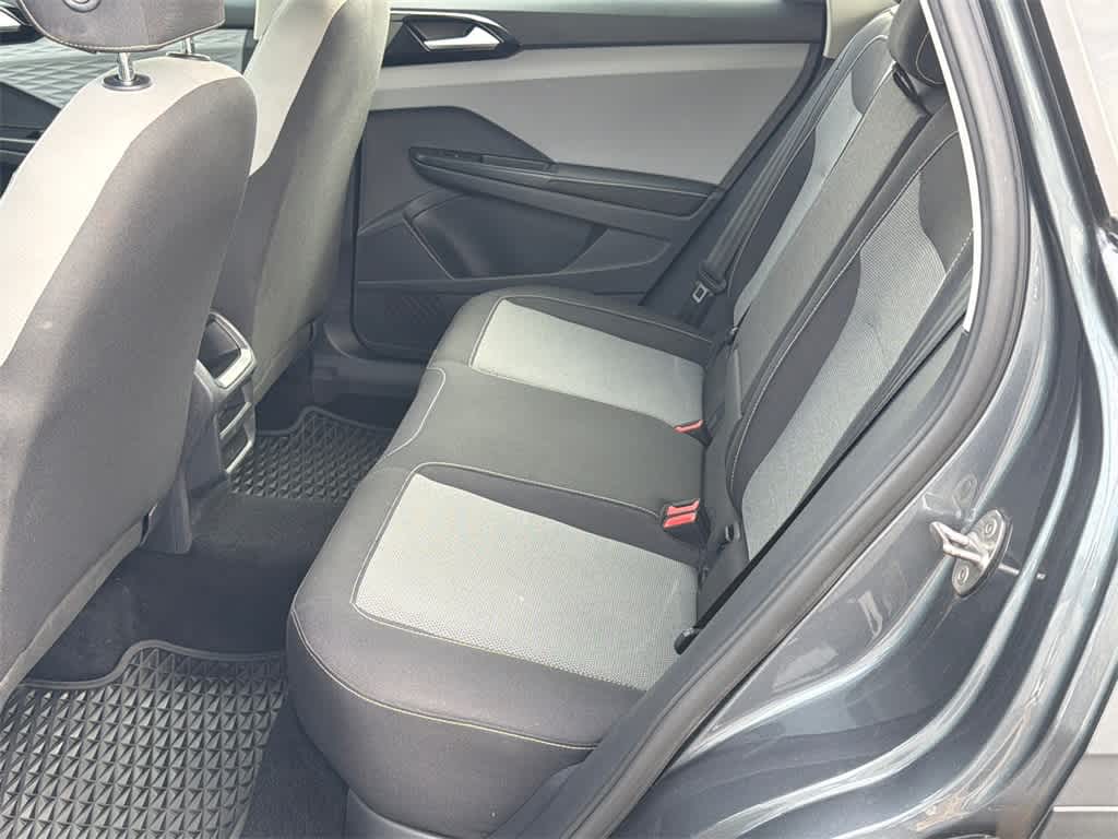 Thumbnail: 2024 Volkswagen Taos - 17