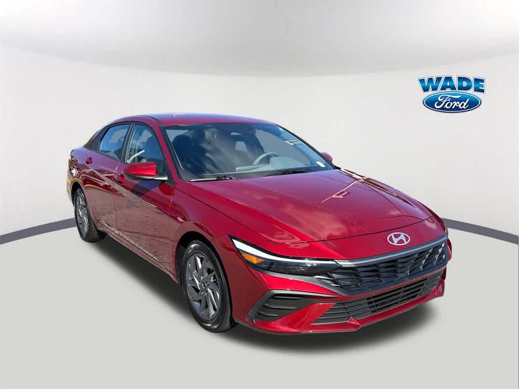 Thumbnail: 2024 Hyundai Elantra - 3