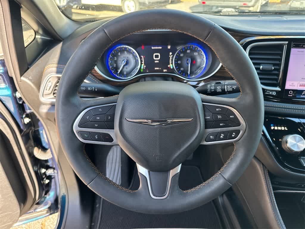 Thumbnail: 2022 Chrysler Pacifica - 23