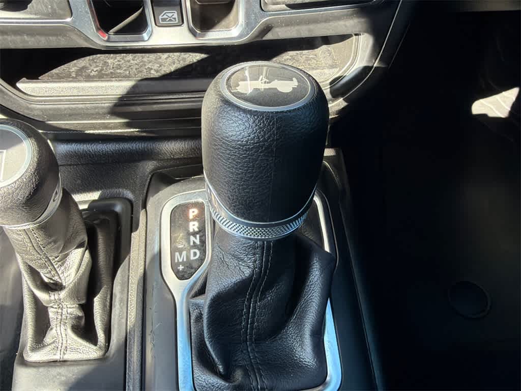 Thumbnail: 2022 Jeep Wrangler - 31