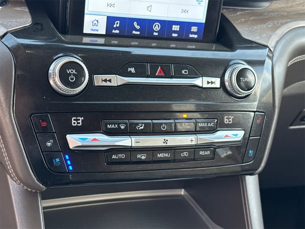 Thumbnail: 2021 Ford Explorer - 31