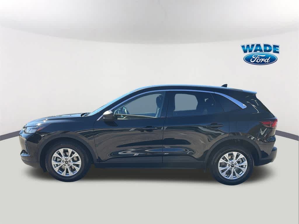 Thumbnail: 2023 Ford Escape - 8