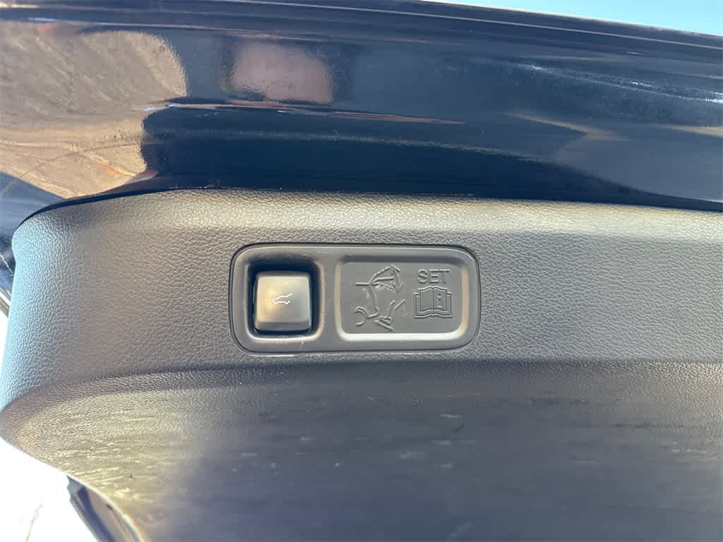 Thumbnail: 2020 Ford Expedition - 18
