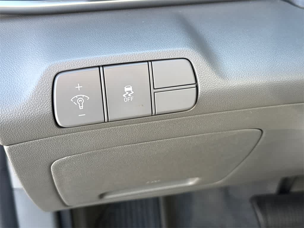 Thumbnail: 2024 Hyundai Elantra - 30