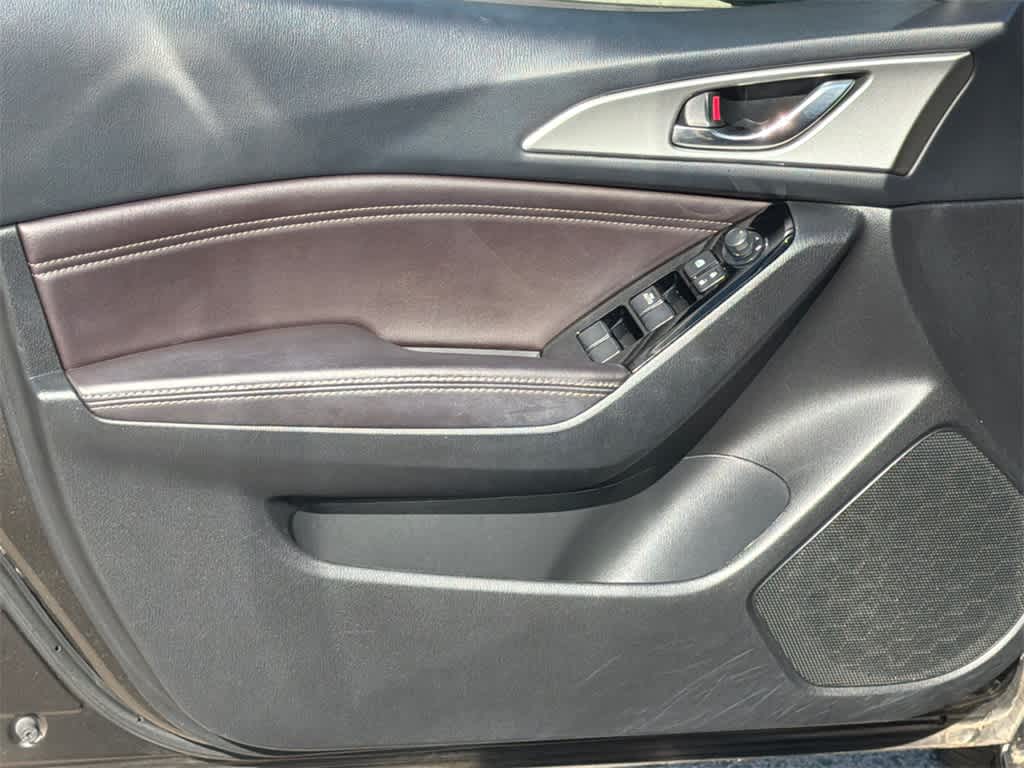 Thumbnail: 2017 Mazda Mazda3 - 11