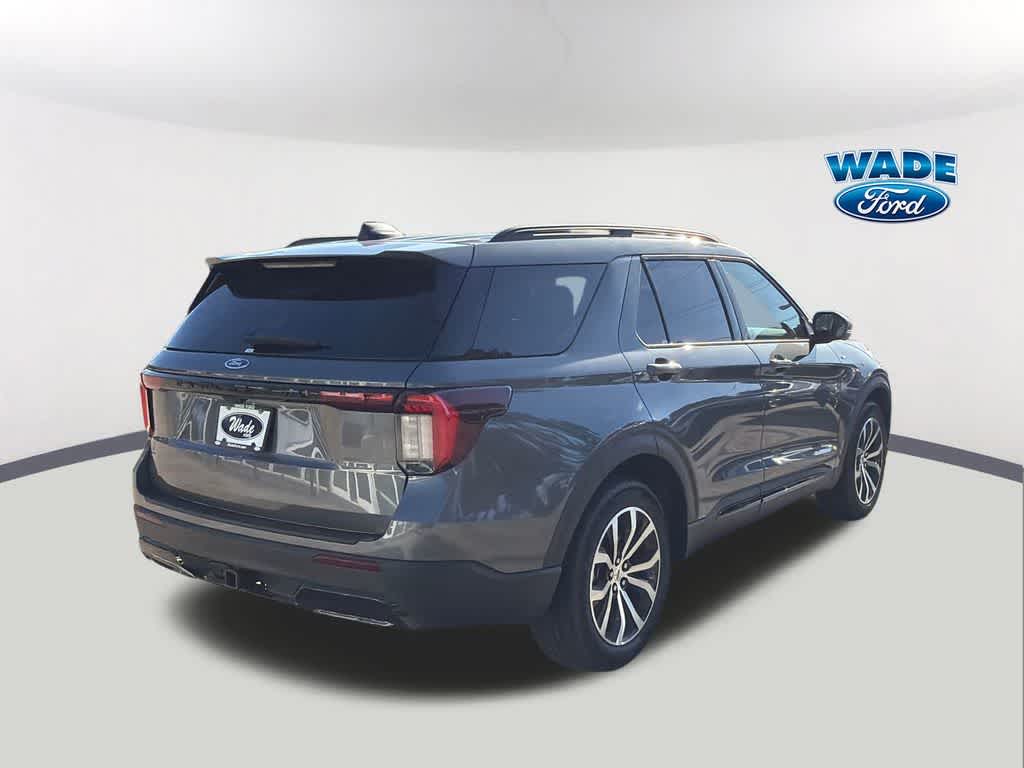 Thumbnail: 2026 Ford Explorer - 6