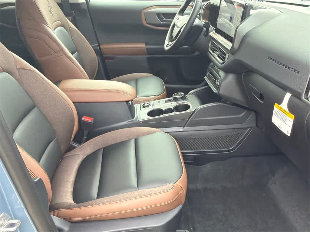 Thumbnail: 2025 Ford Bronco Sport - 12