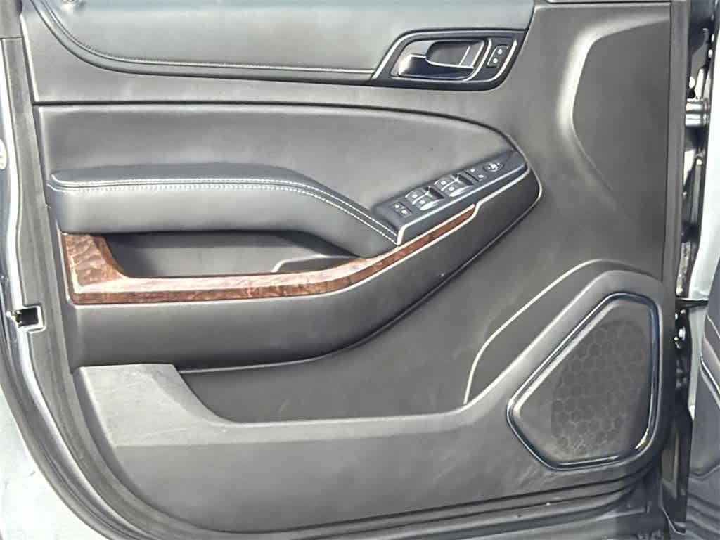 Thumbnail: 2020 Chevrolet Tahoe - 11