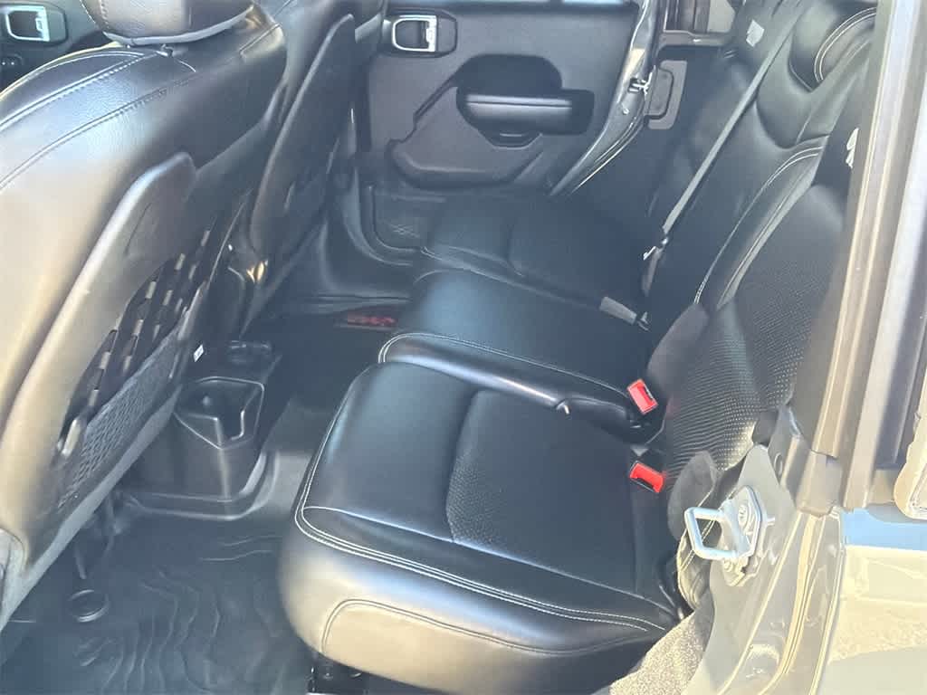 Thumbnail: 2019 Jeep Wrangler - 17