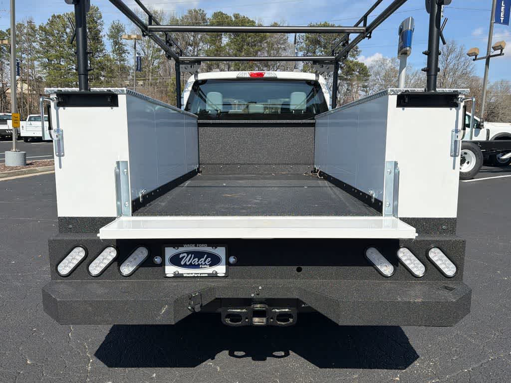 Thumbnail: 2025 Ford F-350 - 46