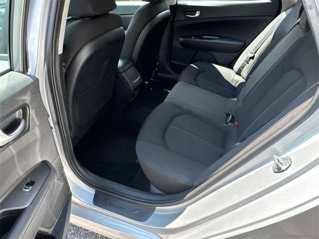 Thumbnail: 2020 Kia Optima - 16