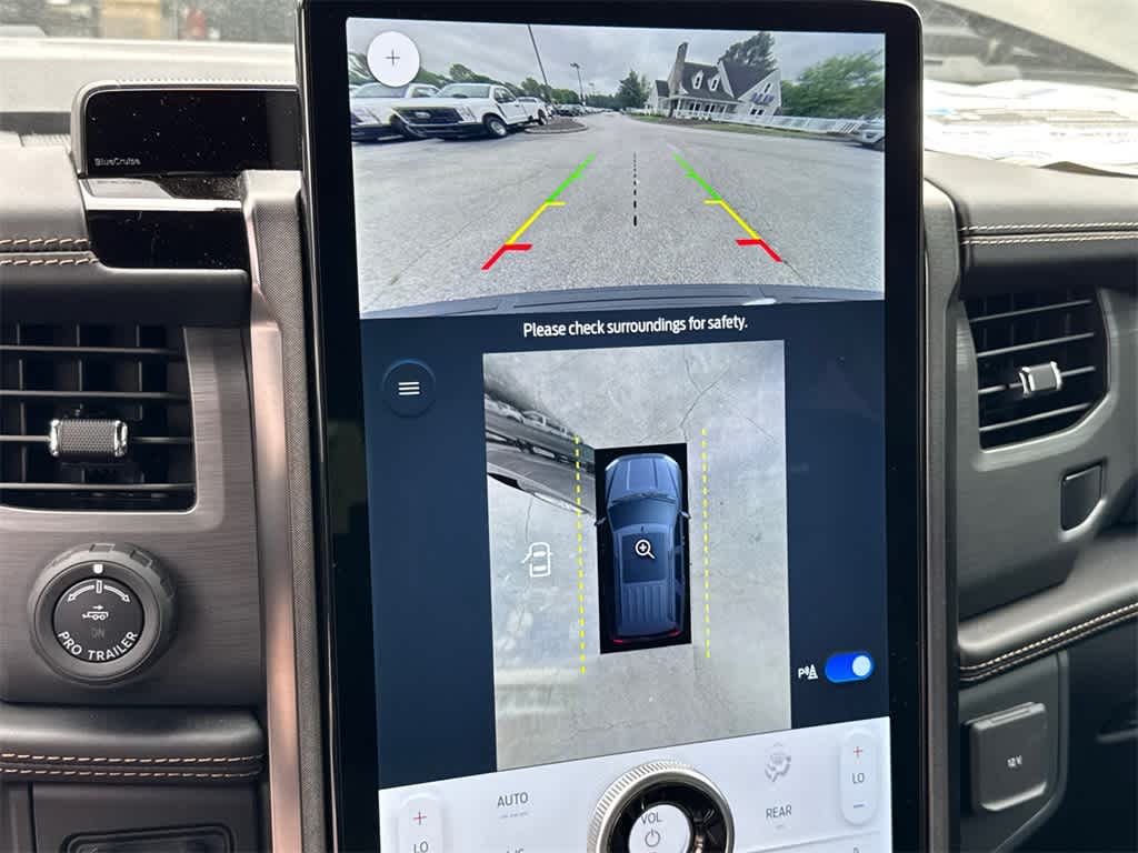 Thumbnail: 2023 Ford Expedition - 27