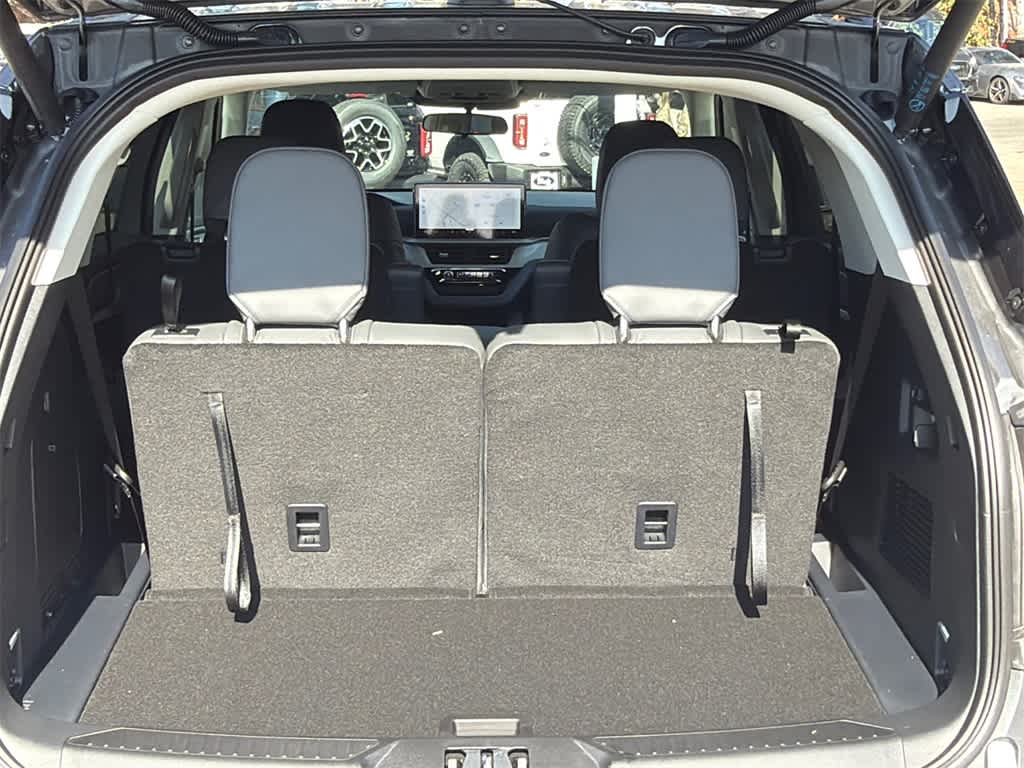 Thumbnail: 2026 Ford Explorer - 16