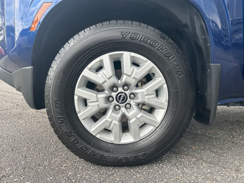 Thumbnail: 2022 Nissan Frontier - 9