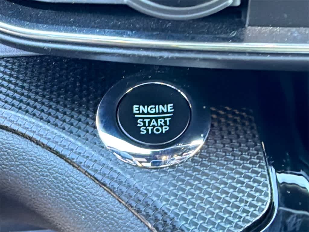 Thumbnail: 2023 Ford Explorer - 32