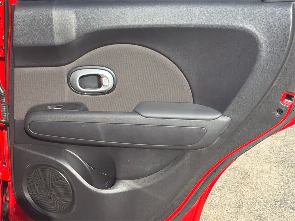 Thumbnail: 2019 Kia Soul - 15