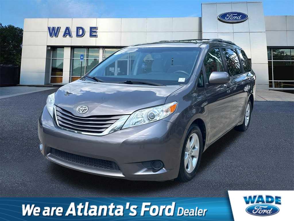 2015 Toyota Sienna LE -
                  Smyrna, GA
