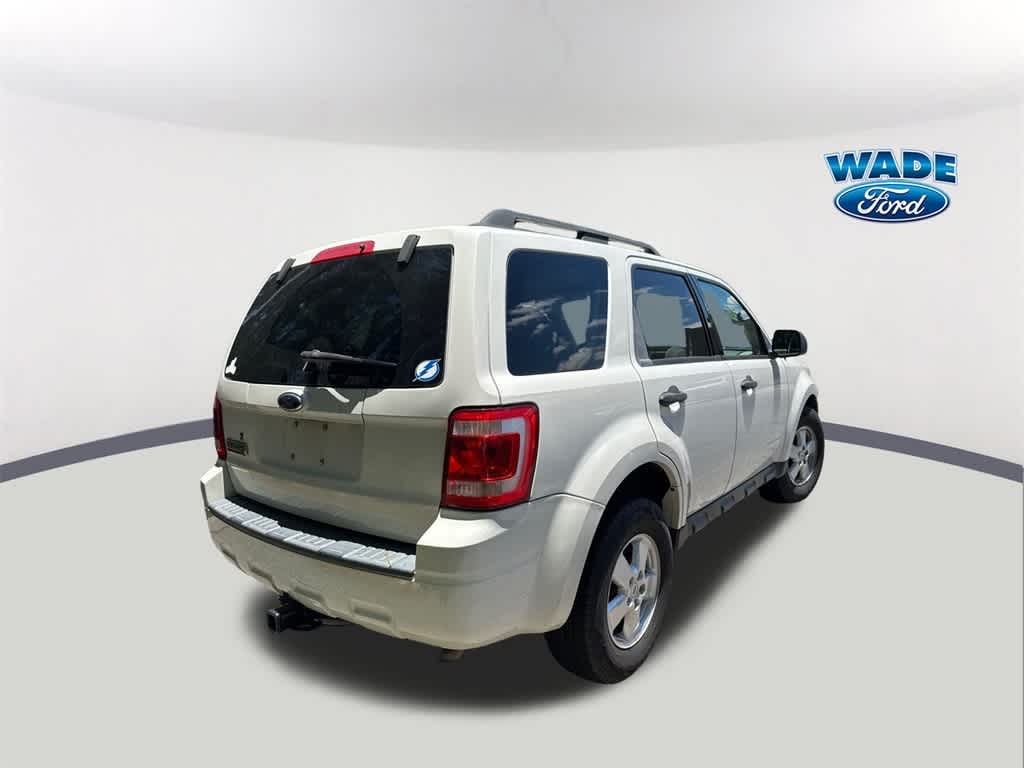 Thumbnail: 2009 Ford Escape - 5