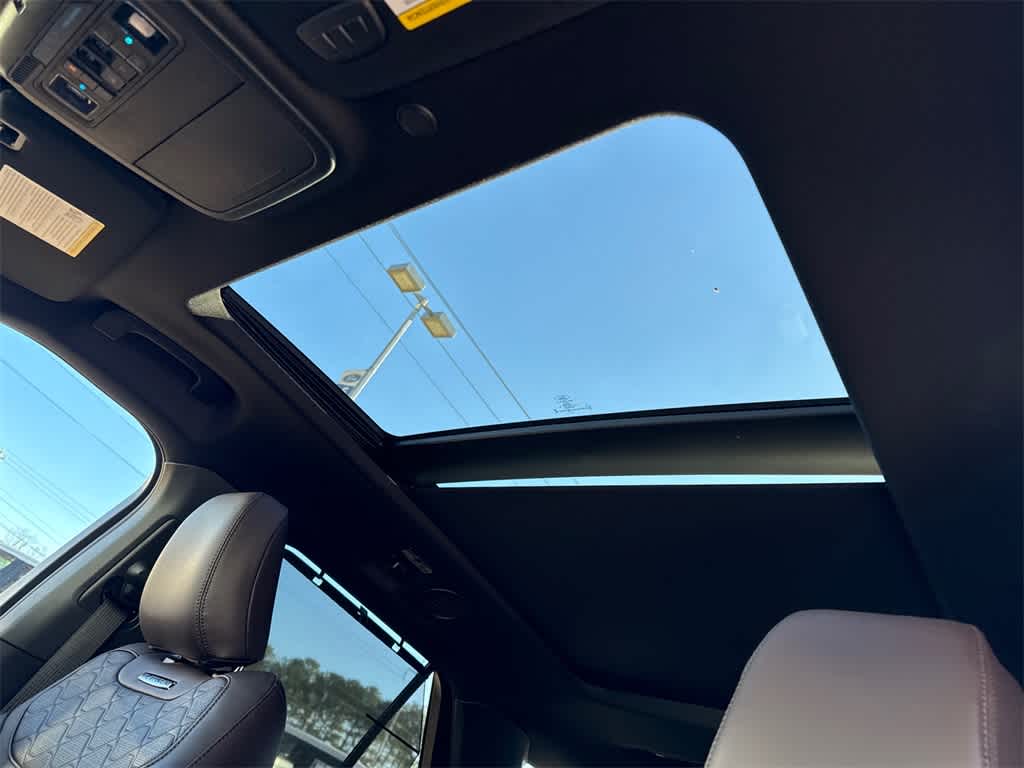 Thumbnail: 2025 Ford Explorer - 36