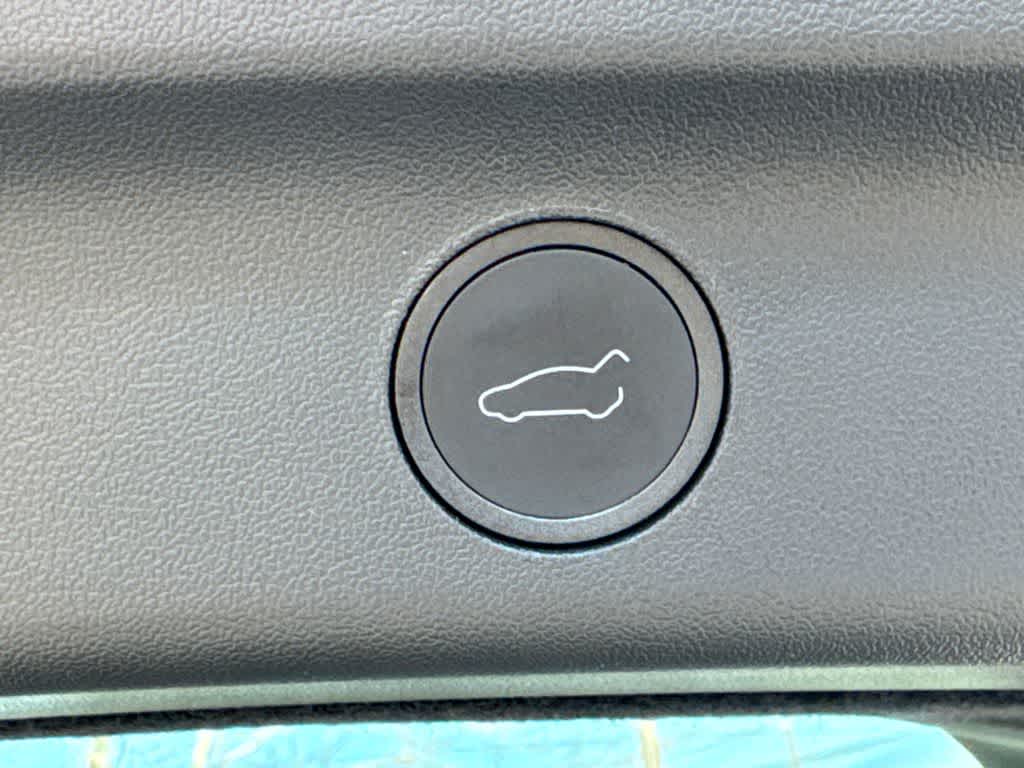 Thumbnail: 2023 Tesla Model Y - 17