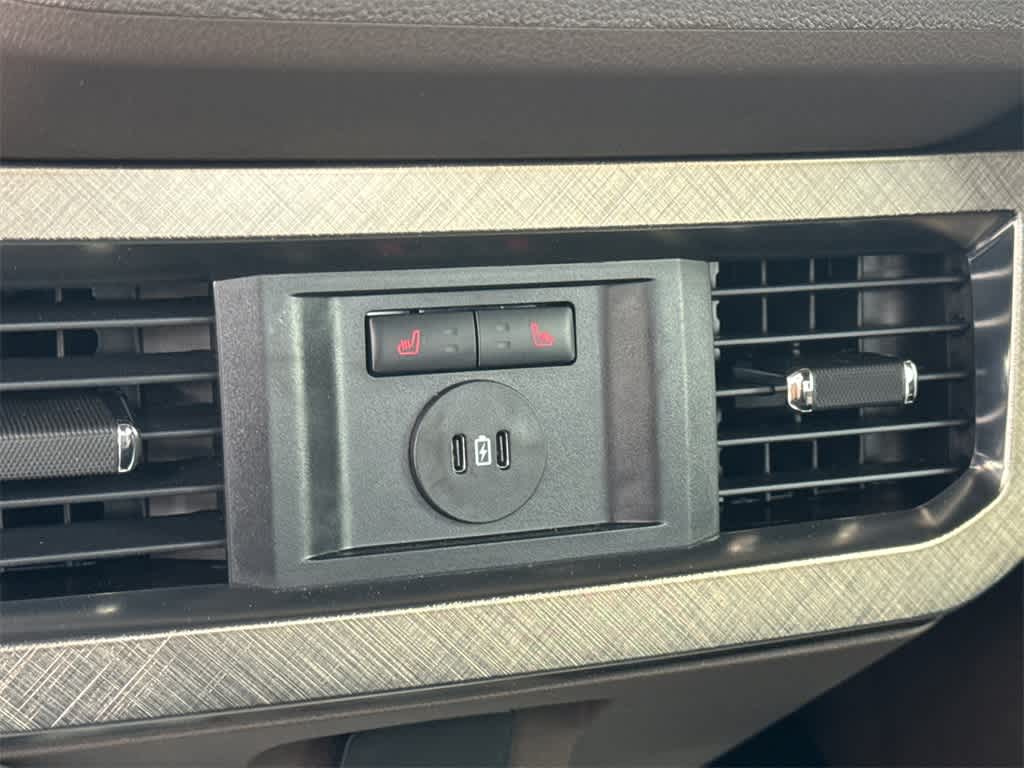 Thumbnail: 2025 Ford F-250 - 19