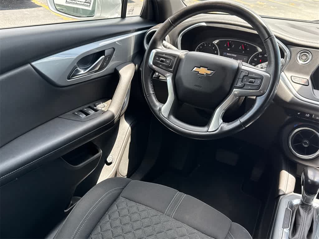 Thumbnail: 2020 Chevrolet Blazer - 19