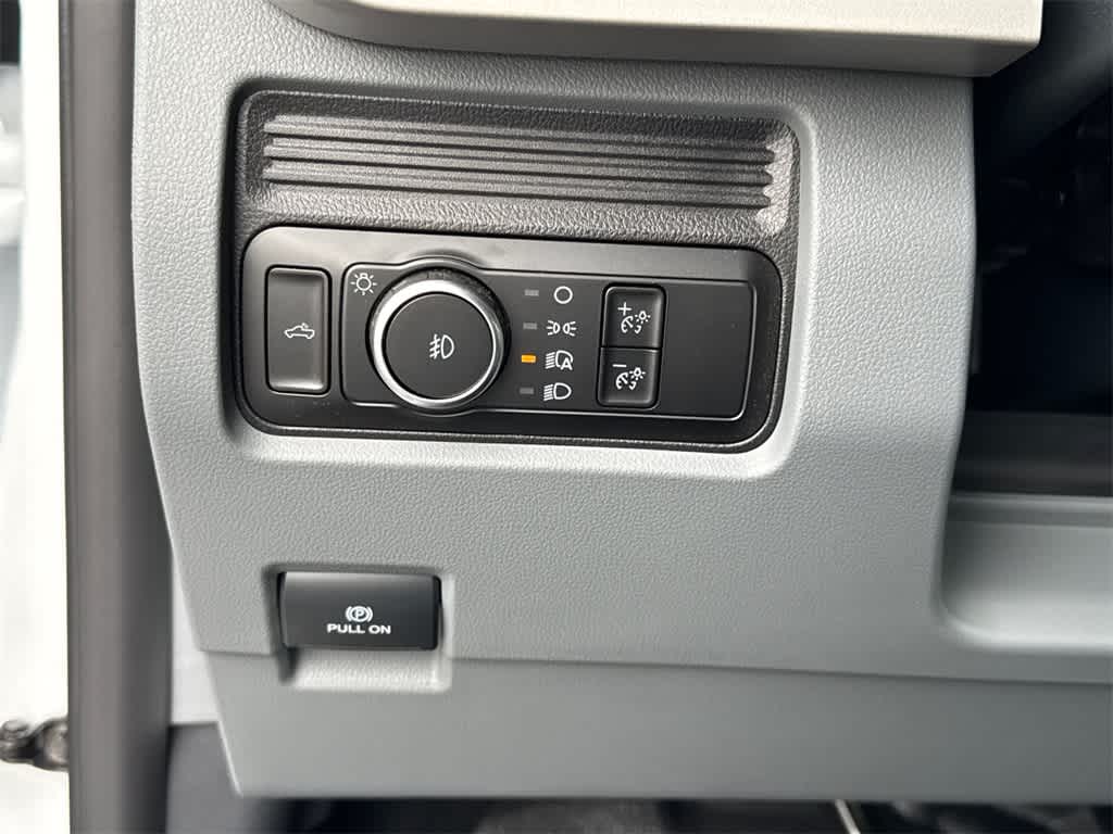 Thumbnail: 2025 Ford F-250 - 29