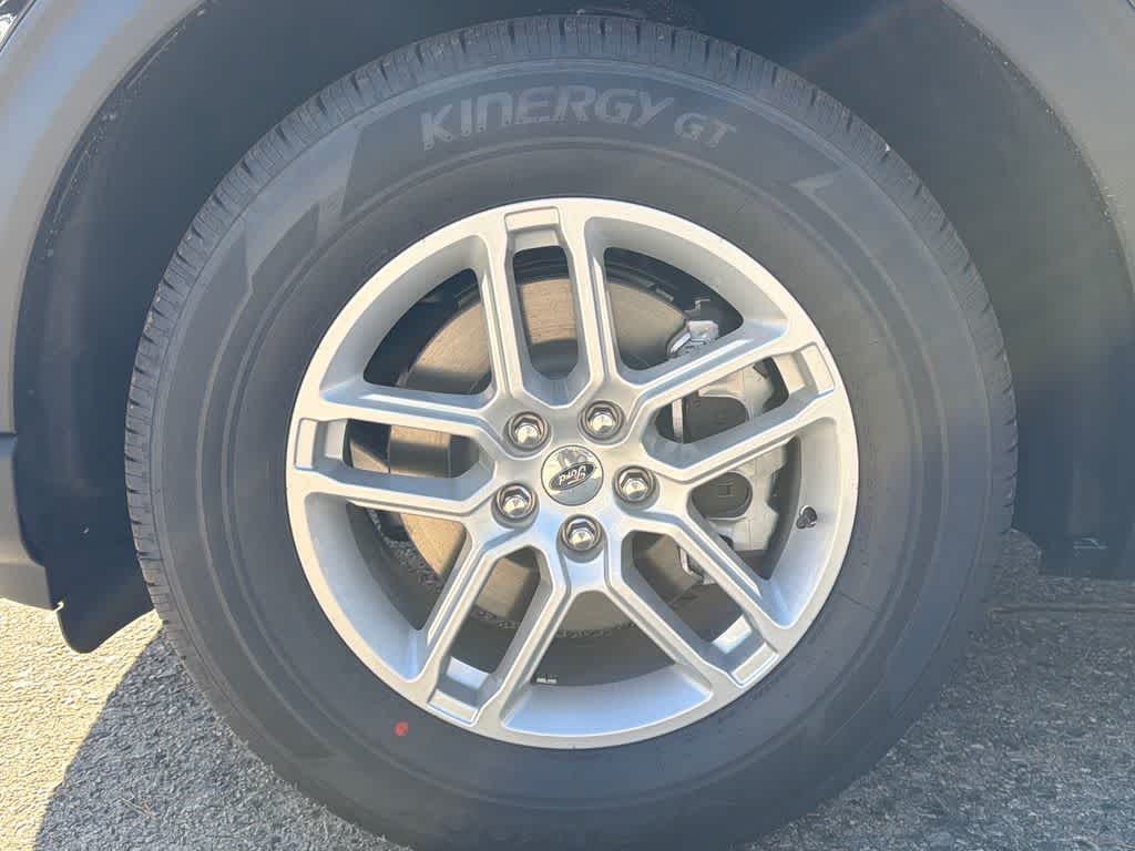 Thumbnail: 2026 Ford Explorer - 9